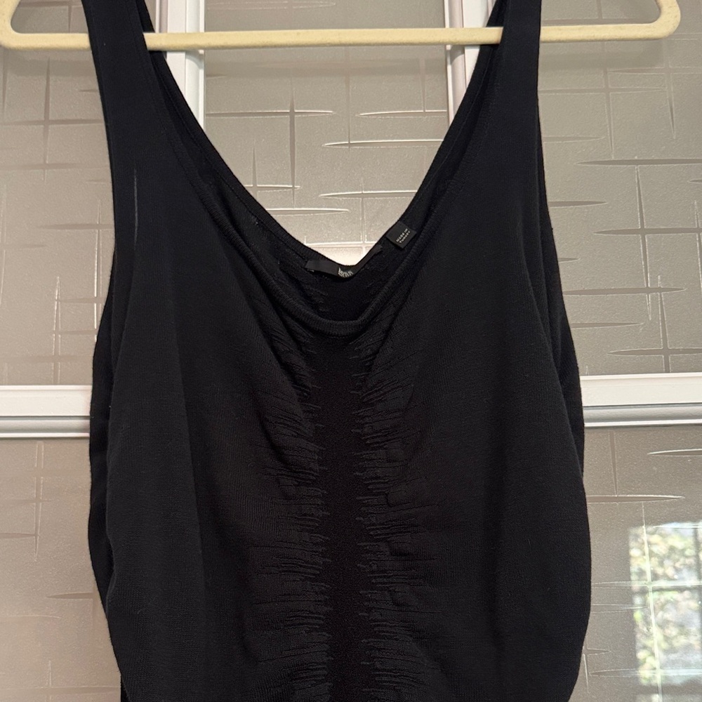Hugo Boss Elegant Black Sleeveless Dress - Picture 3 of 9